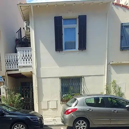 Crew Key West アンティーブ